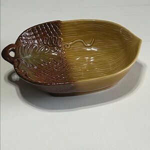 Acorn Pottery Ceramic Serving Dish Nuts Candy Sides MCM 10”x8”x2 1/2”